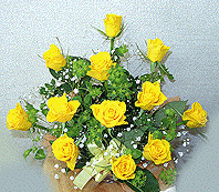 12 yellow roses arrangement